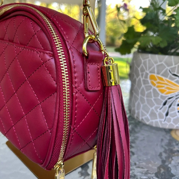 NWOT- JOY & IMAN Red Quilted Burgundy Crossbody Bag - Picture 4 of 6